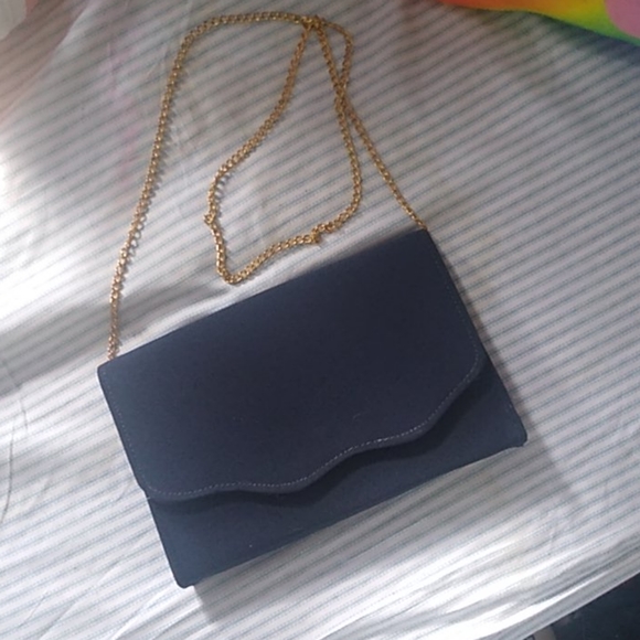 Purse - Picture 2 of 3